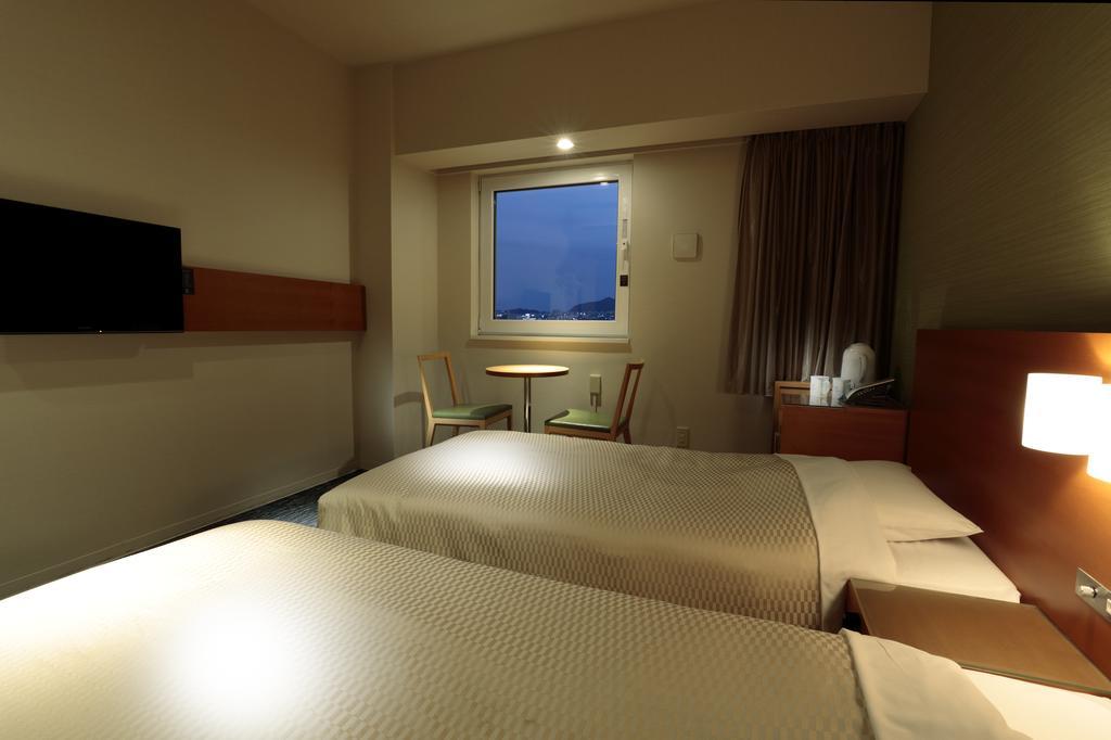 คันดิโอ้ โฮเทลส์ ฟุกุยะมะ Hotel ฟุกุยามะ ภายนอก รูปภาพ